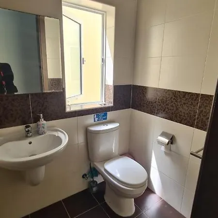 Spacious & Bright 3 Bedroom Close To Seafront In Apartament Sliema